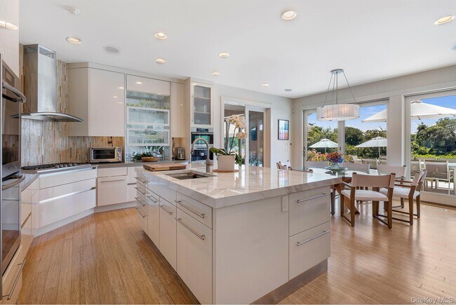 Foto del edificio - 316 Deerfield Rd