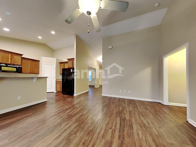 Building Photo - 317 Drayton Place Dr