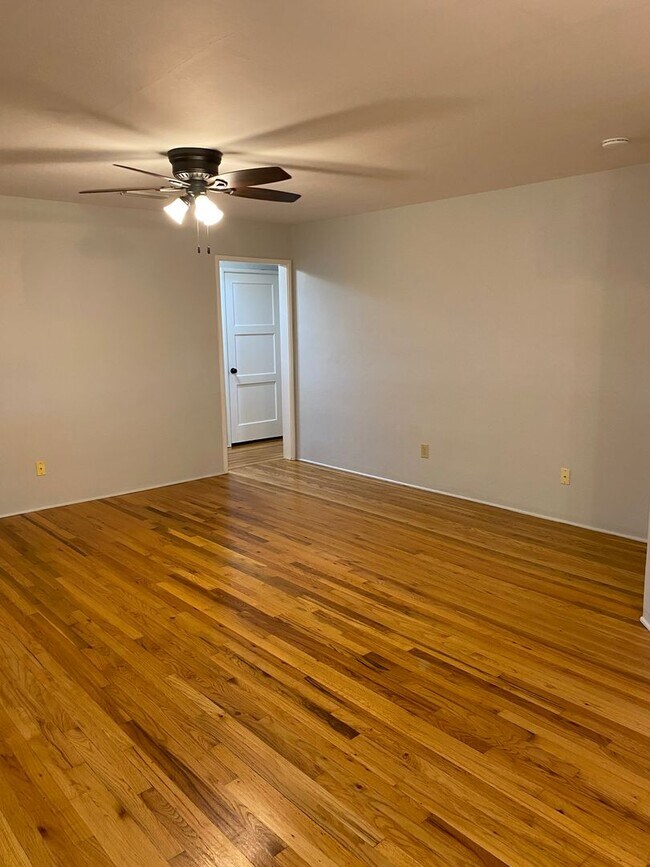 Foto del edificio - 2637 Pine St
