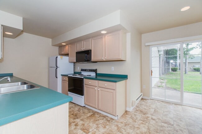 Interior Photo - Whitetail Run