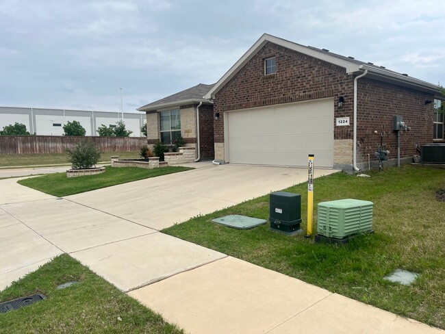 Photo - 1224 Napier Way House