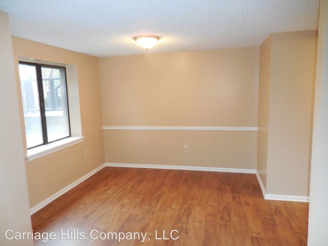 Building Photo - 545 Goucher St
