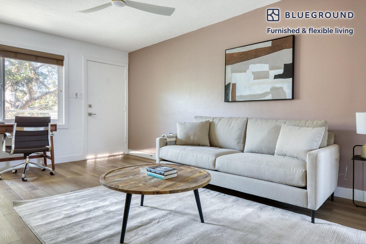 3499 Sawtelle Blvd Unit FL2ID980, Los Angeles, CA 90066 Room for