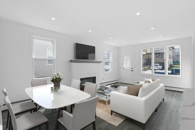 Building Photo - 503-1 Ridgefield Ter