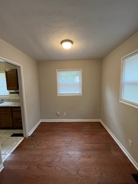 Foto del edificio - 4405 N Audubon Rd