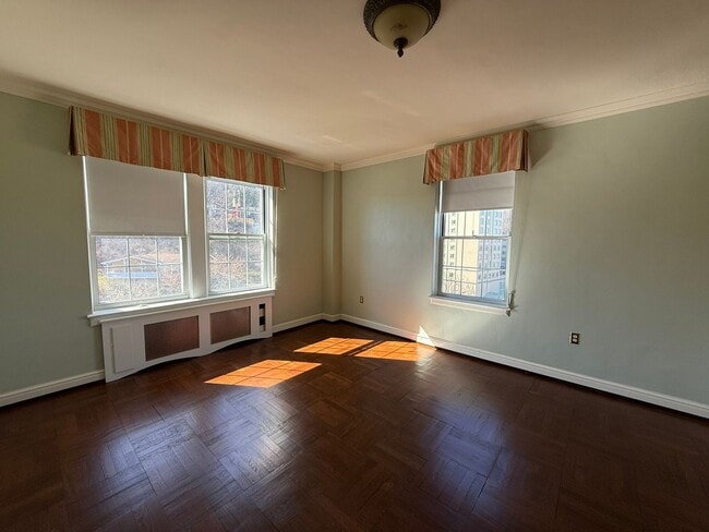Interior Photo - The Royal York Apartments