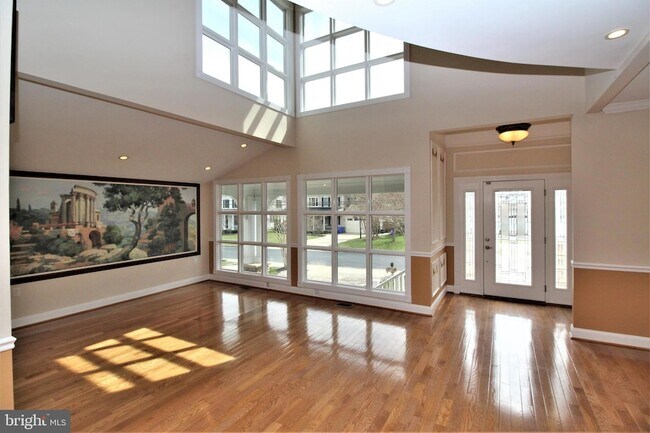 Foto del edificio - 5905 Lone Oak Dr