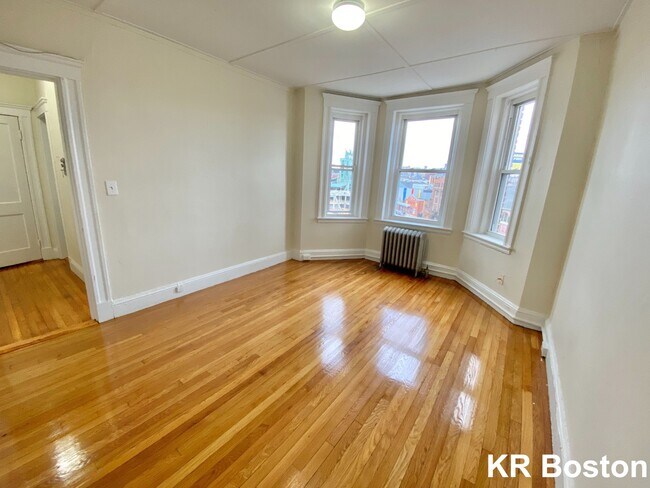 Building Photo - 1271 Boylston St