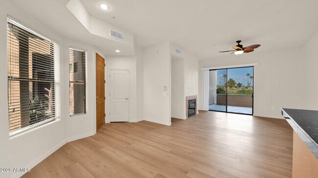 Foto del edificio - 7027 N Scottsdale Rd