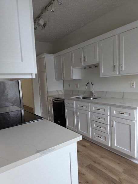 Cocina - 4012 Elm St