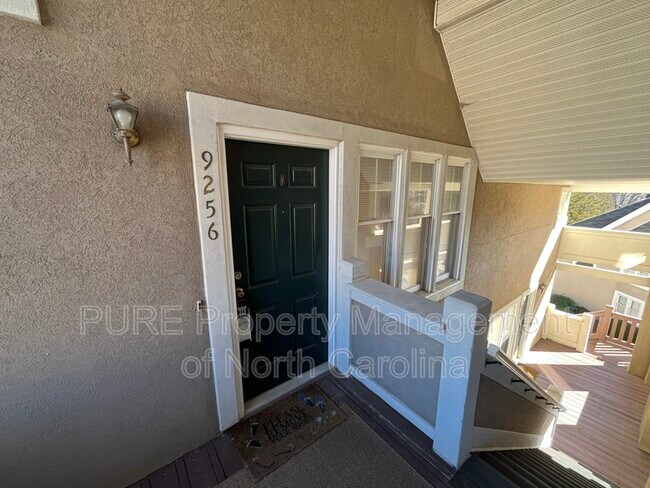 Foto del edificio - 9256 Ravenwing Dr