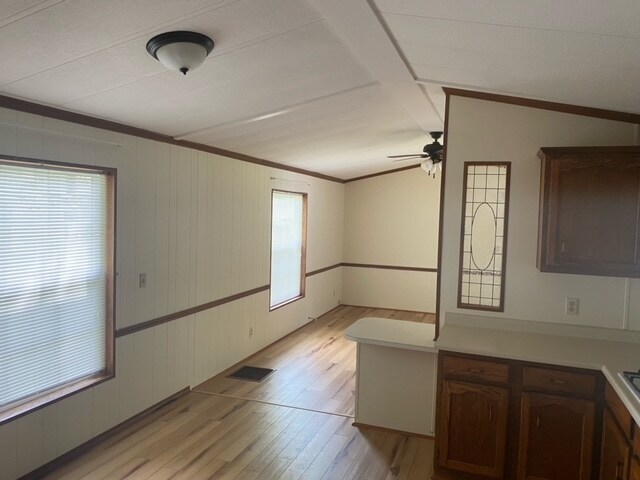 Building Photo - 182 Country Rd