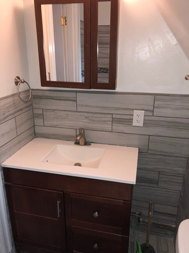 Foto del edificio - 1127 S 48th St
