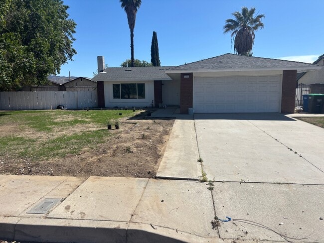 Building Photo - 25899 Amapolas St