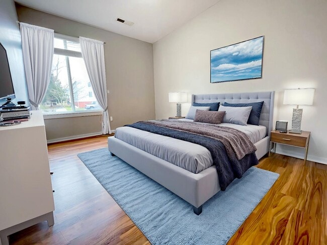 Foto del edificio - Forest Street Apartments