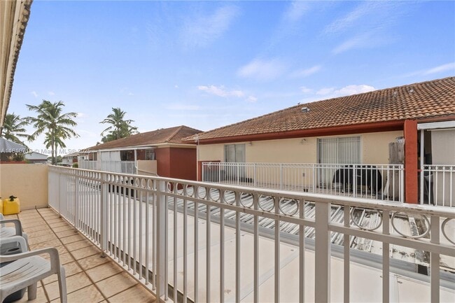Building Photo - 11027 W Okeechobee Rd