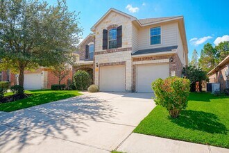 Building Photo - 174 Black Swan Pl