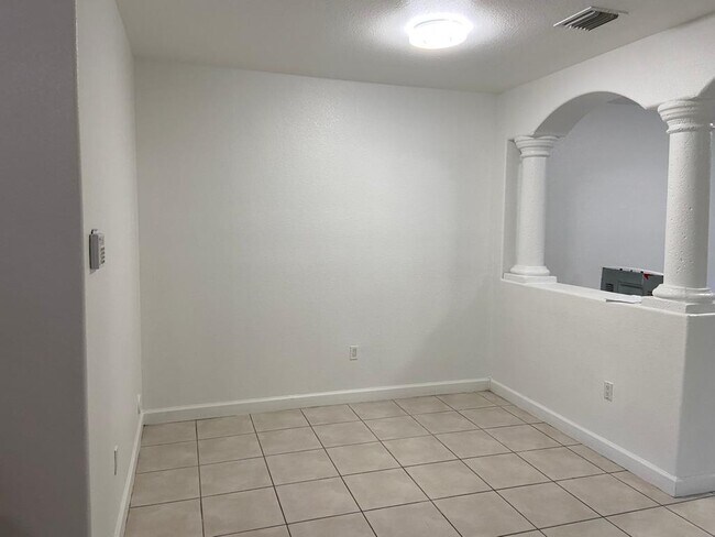 Foto del edificio - 6916 NW 174th Ter