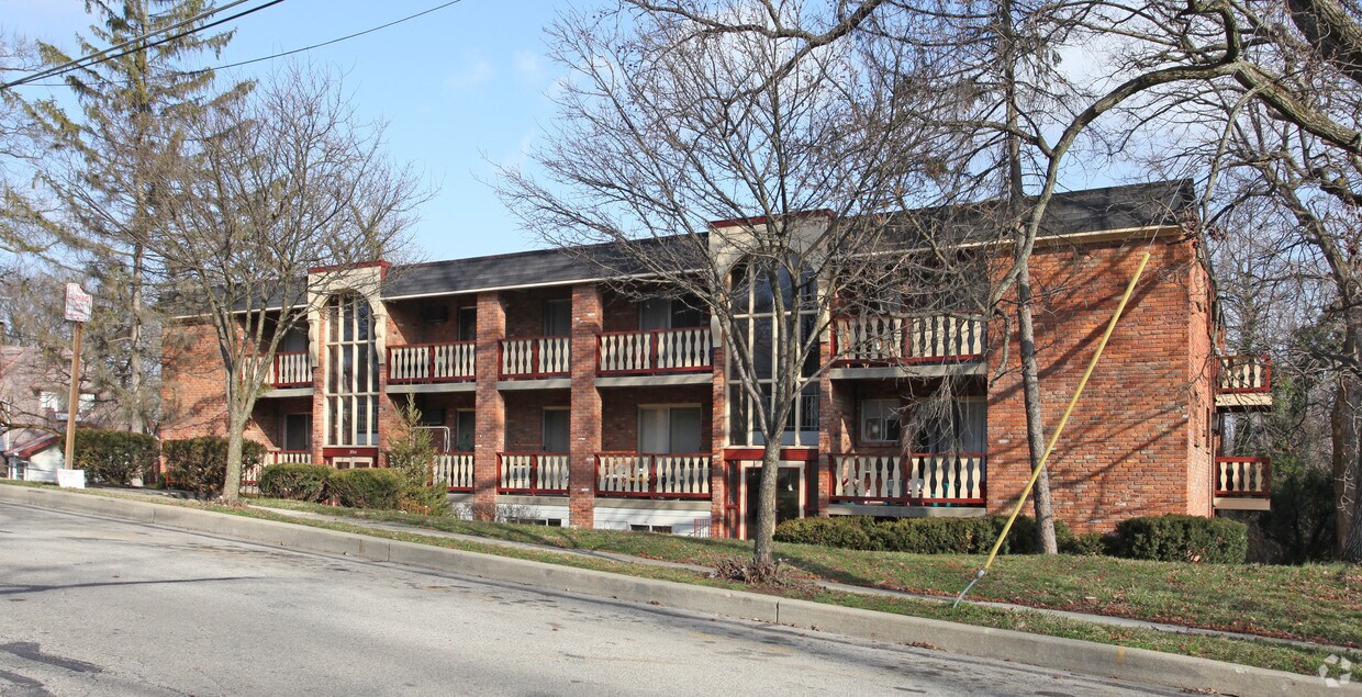 Foto del edificio - 2704 Cypress Way