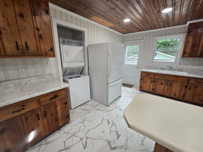 Foto del edificio - 605 Cherokee St