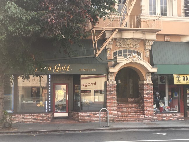 Foto del edificio - 4150-4158 Piedmont Ave