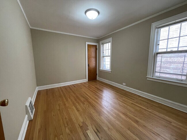 Foto del edificio - 10425 S Prairie Ave