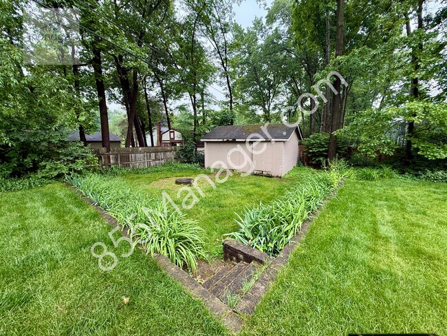 Foto del edificio - Union Lake Retreat – Updated 4-Bed Colonial w/ Stand-by Generator