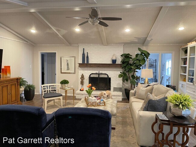Foto del edificio - 3 br, 2 bath House - 8013 Brentwood Avenue