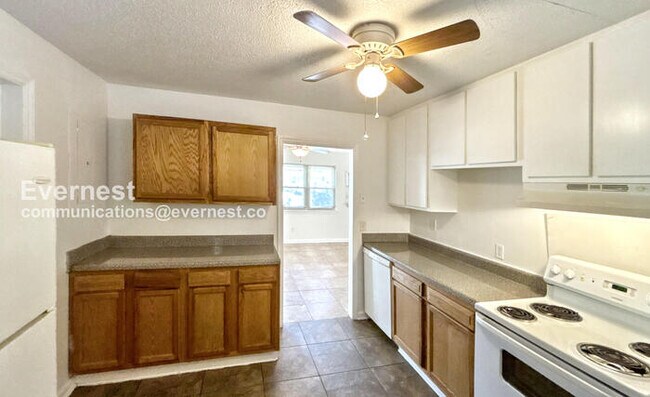 Foto del edificio - 1809 N Hawthorne St