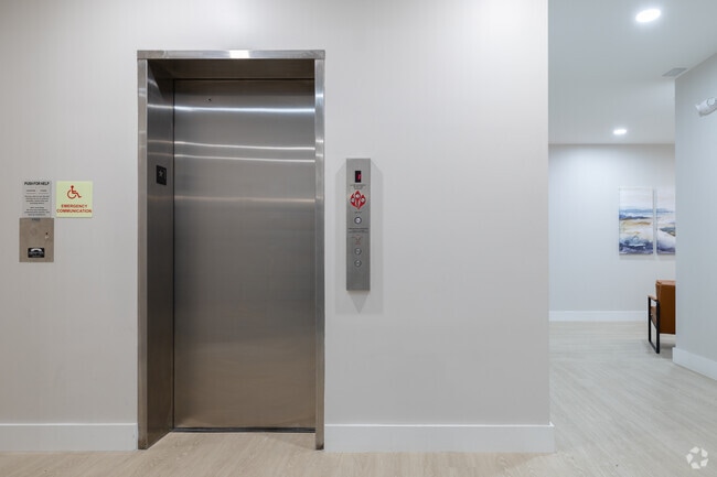 Elevator - 343 W 4th St