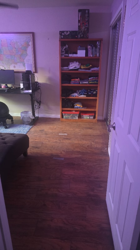 Building Photo - 8755 E Sage Dr