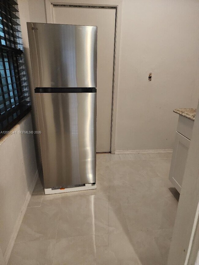 Foto del edificio - 13915 NW 5th Ct