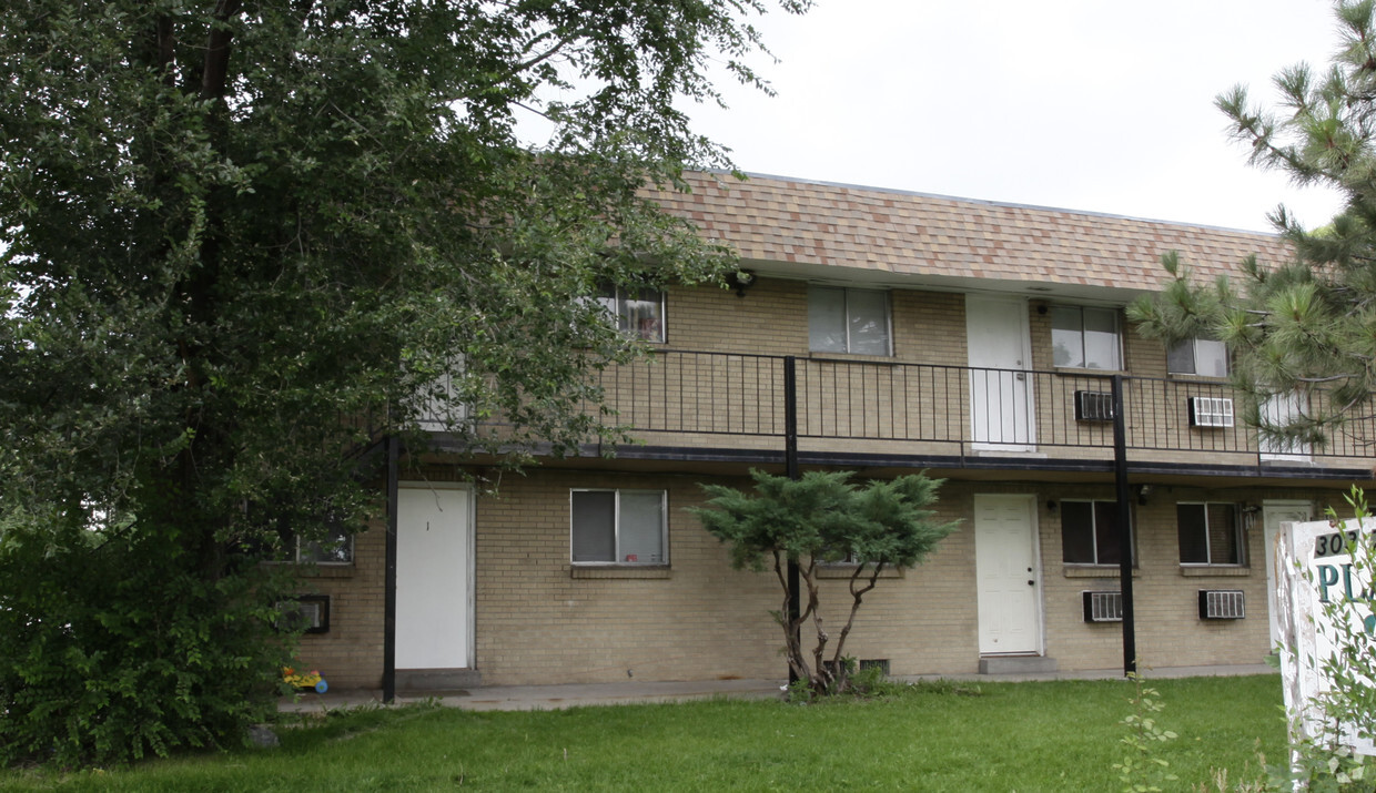 Plaza Pinese Apartaments - Plaza Pines Apartments
