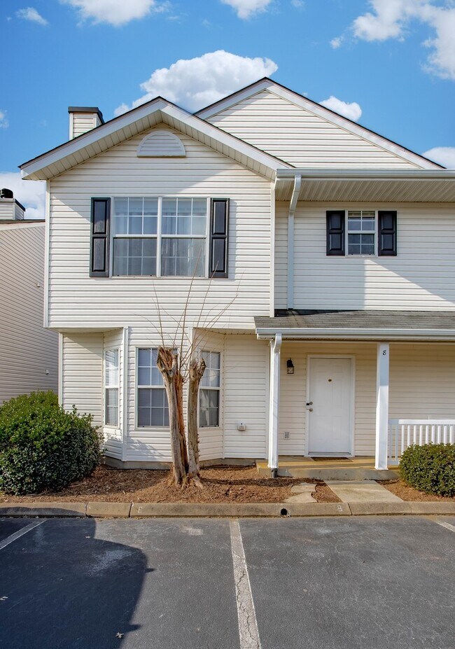 Building Photo - Townhome Within Riversde Schools and Buena...