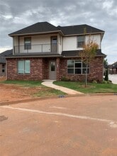 Building Photo - 4514 Enclave Dr