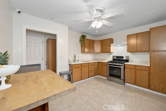 Foto del edificio - 4891 Hedrick Ave