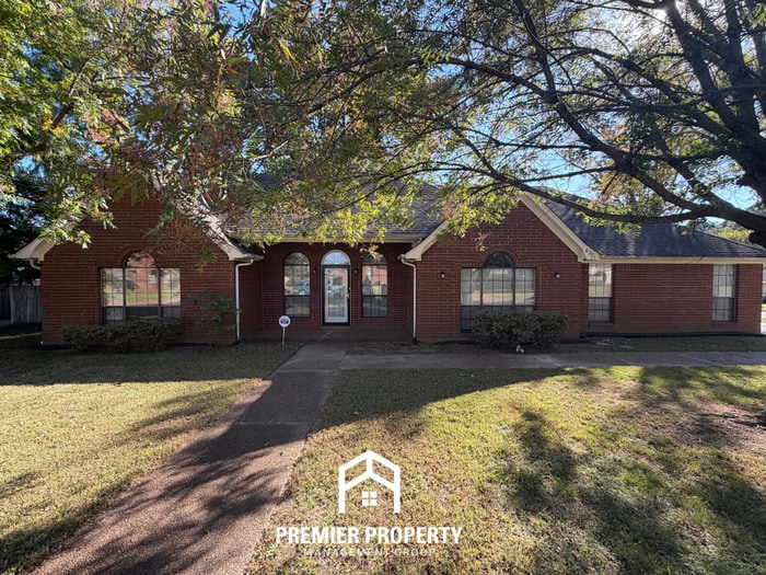 Photo - 6351 Oak Walk Lane, Bartlett, TN 38135 - Stunning 4 Bedroom Home for Rent!