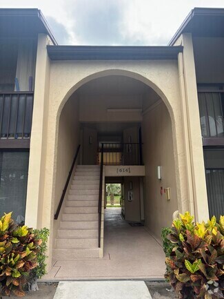 Building Photo - 614 Sea Pine Way