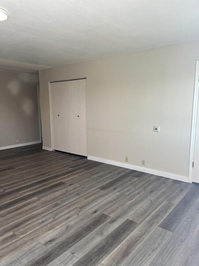 Foto del edificio - 570 N 300 E