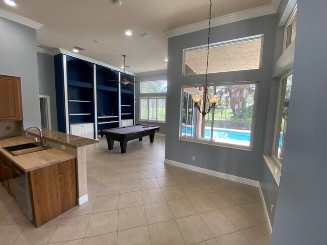 Building Photo - 8104 Kiawah Trce