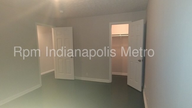 Foto del edificio - 6091 Michigan Rd