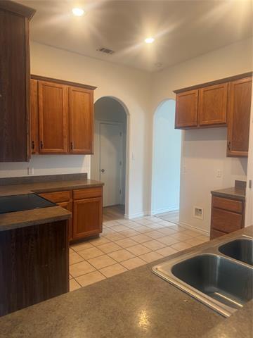 Foto del edificio - 303 Quail Run Rd