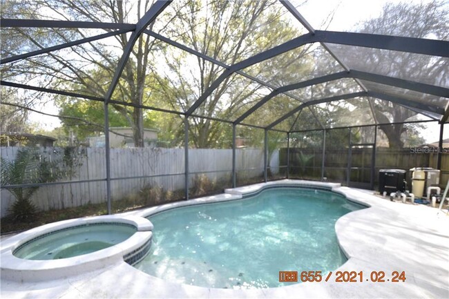Building Photo - 813 Parsons Pointe St