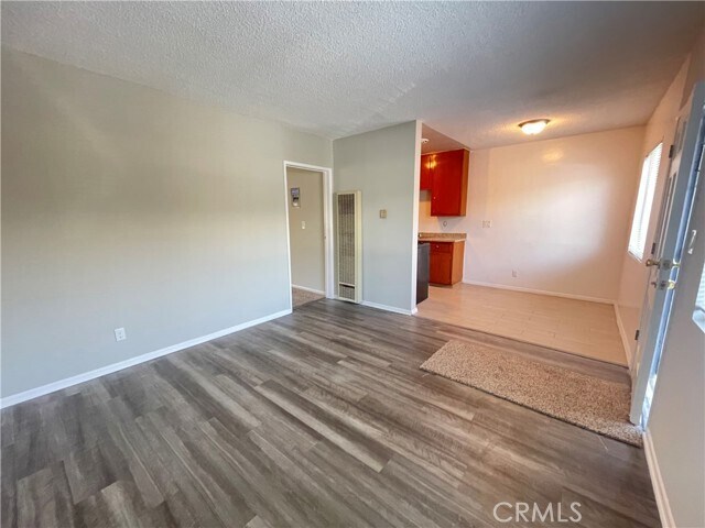 Foto del edificio - 9716 Laurel St