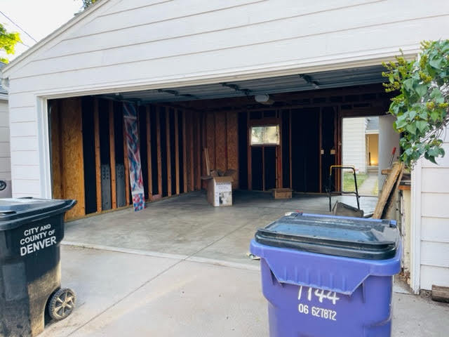 Garage - 1144 S Cook St