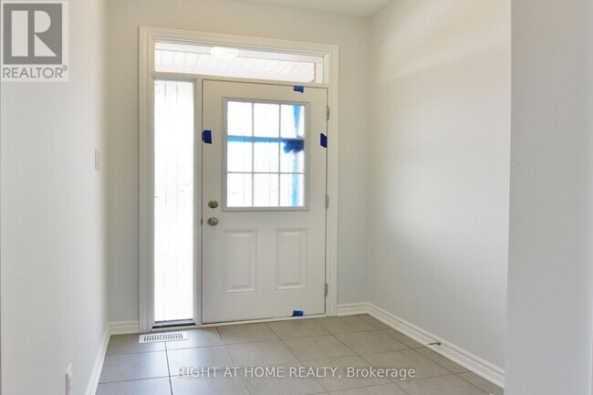 Building Photo - 623 Perseus Ave