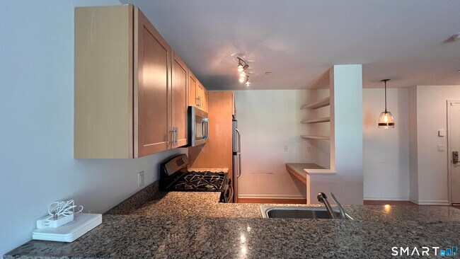 Foto del edificio - 26 School House Dr