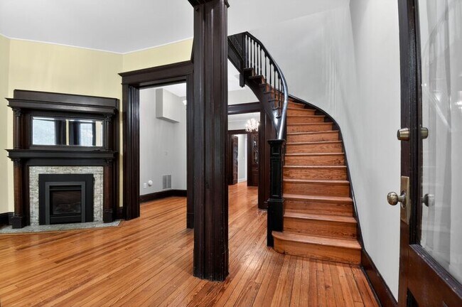 Foto del edificio - 1319 Massachusetts Ave SE