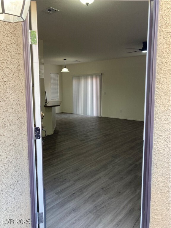 Foto del edificio - 9512 Knopfler Ln