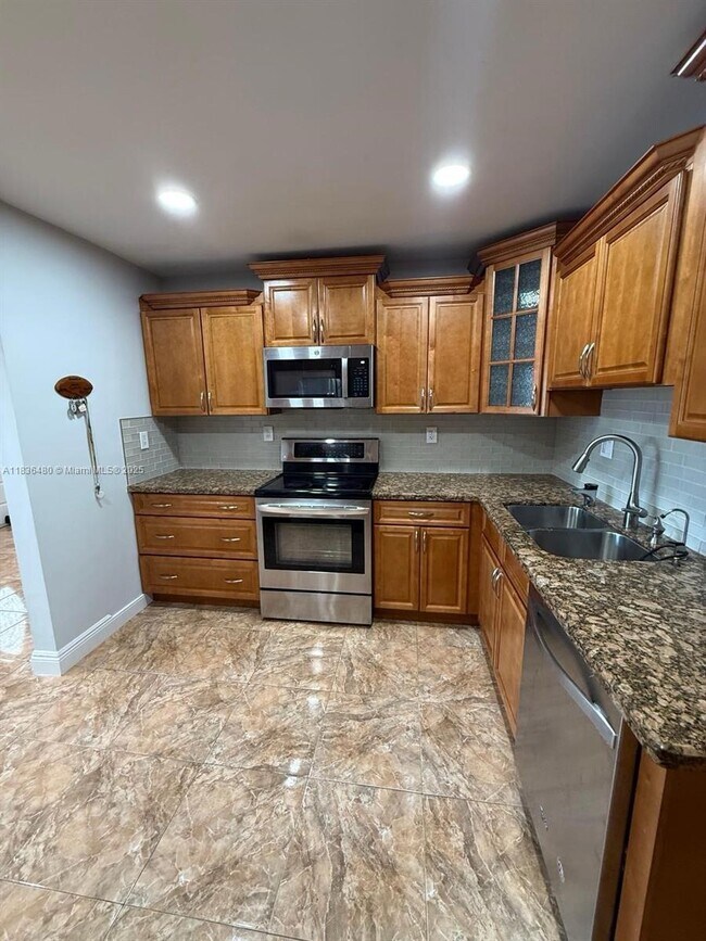 Foto del edificio - 4281 NW 35th Ter